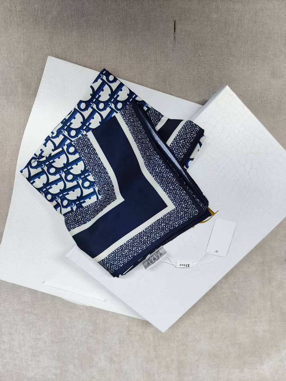 ✨Dior Oblique Navy 90×90cm Square Silk Scarf